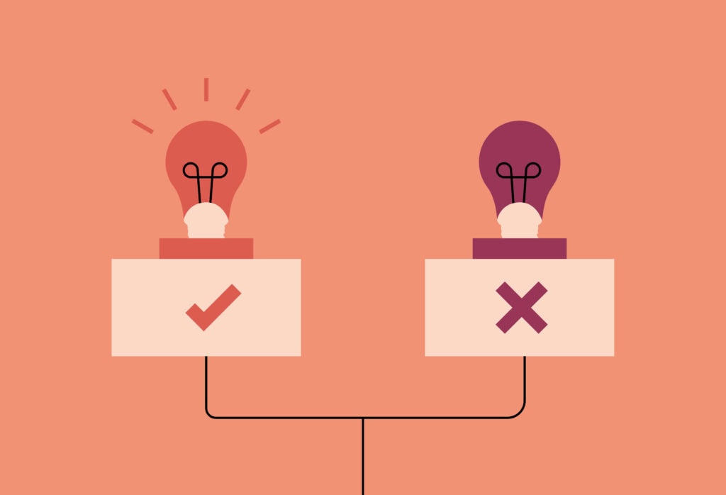 OXD illustration of two lightbulbs one with a checkmark and one with an X in support of content migration tracking