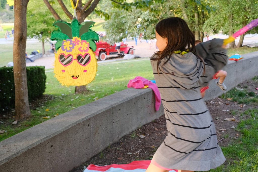 R00 OXD News Summer Picnic 04 V00 KB